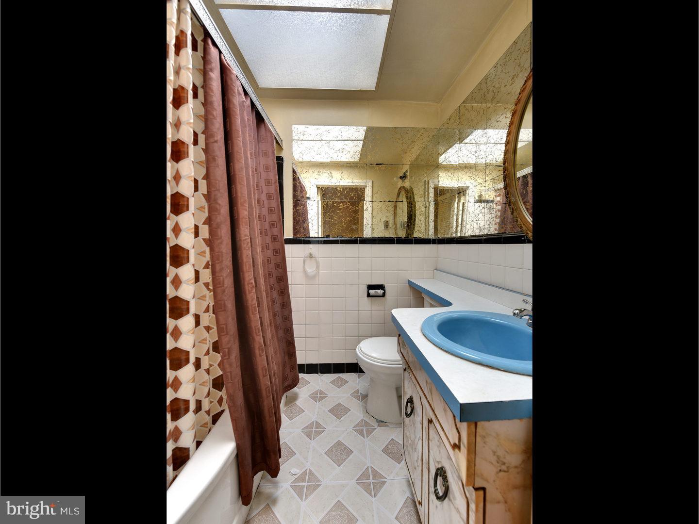 1332 Farrington Road Philadelphia, PA 19151 - Photo 17 of 22 Gallery Image 17