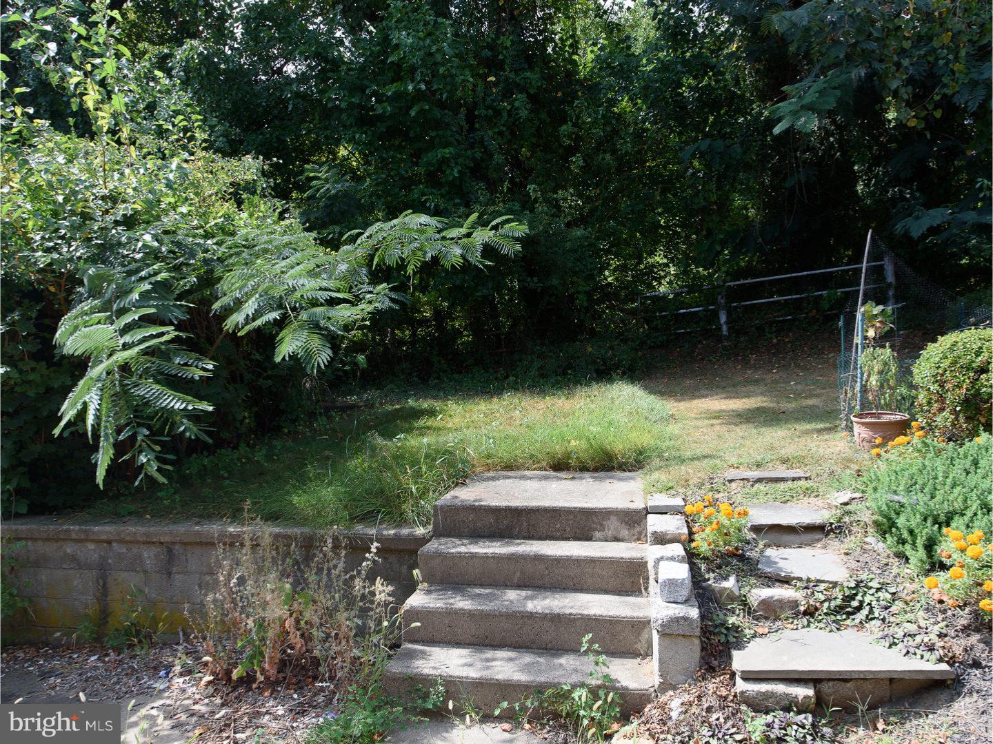 1332 Farrington Road Philadelphia, PA 19151 - Photo 20 of 22 Gallery Image 20