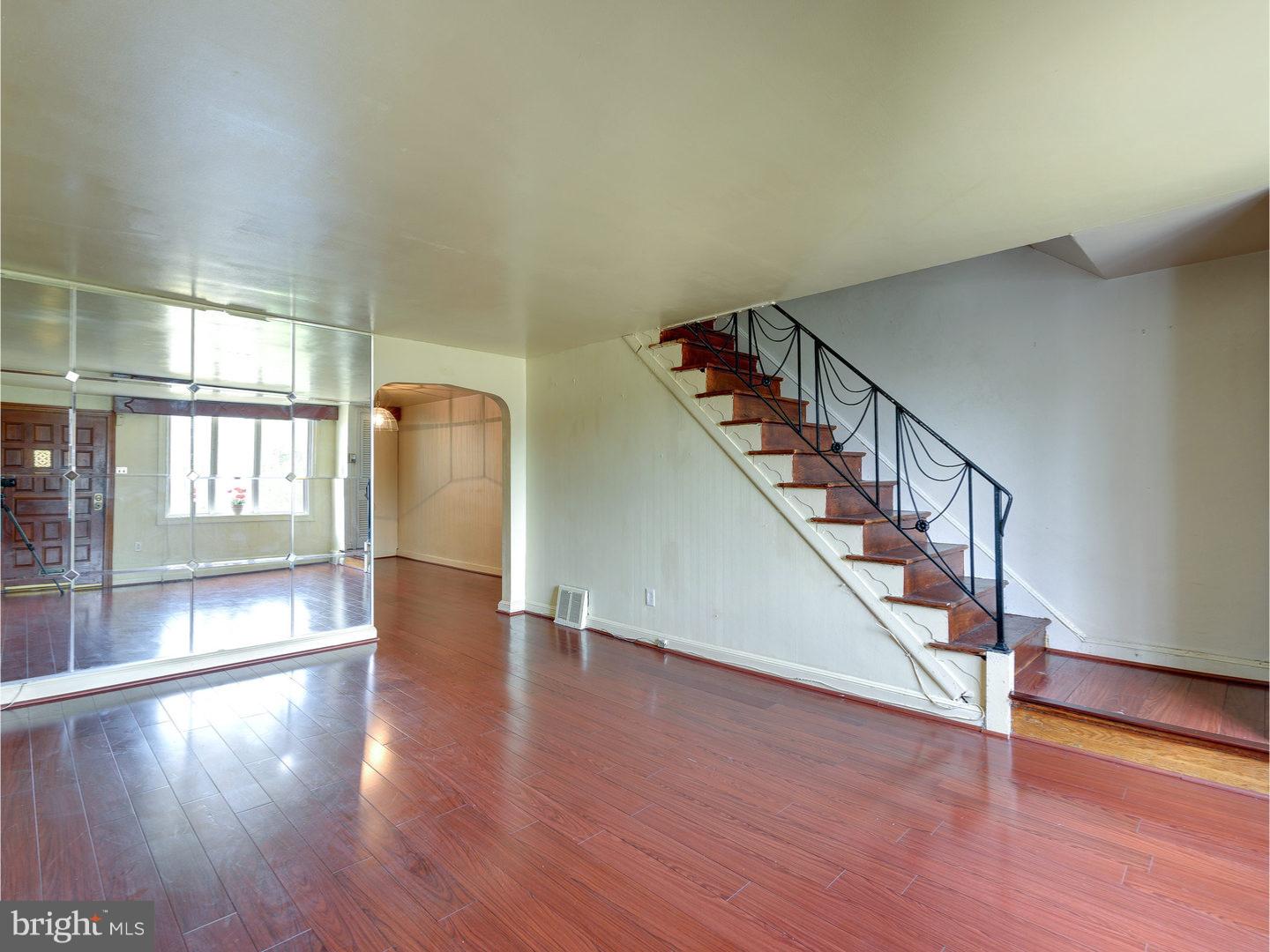 1332 Farrington Road Philadelphia, PA 19151 - Photo 4 of 22 Gallery Image 4
