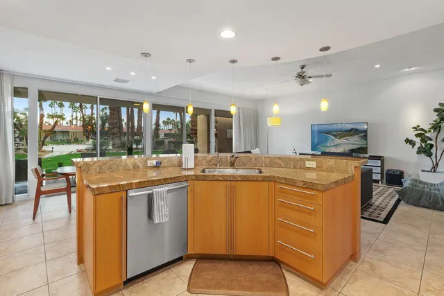 $829,900 | 76950 Iroquois Drive, Indian Wells, CA 92210