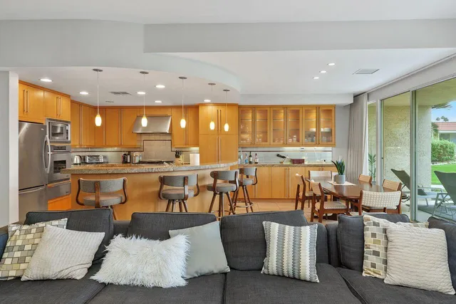 $829,900 | 76950 Iroquois Drive, Indian Wells, CA 92210