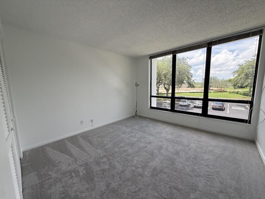 7847 Lakeside Boulevard, Unit 1024 Boca Raton, FL 33434 - Photo 3 of 5 IMG_7804