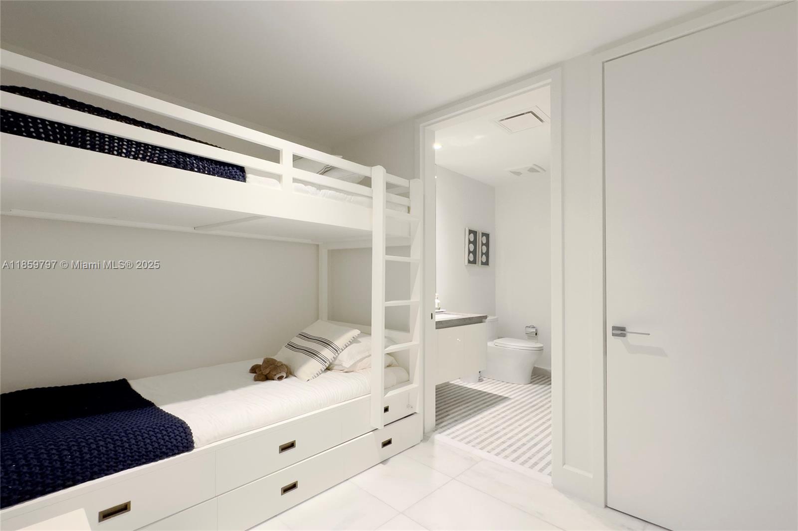 700 Northeast 26th Terrace, Unit 2601 Miami, FL 33137 - Photo 20 of 27