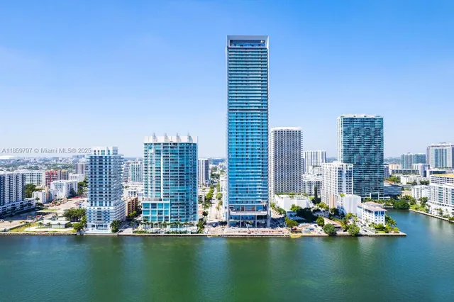 $21,000 | 700 Northeast 26th Terrace, Unit 2601, Miami, FL 33137