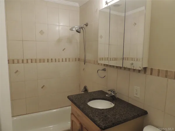 $1,950 | 2910 Barclay Manor, Newburgh, NY 12550