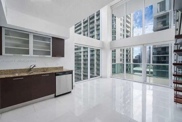 $650,000 | 41 Southeast 5th Street, Unit 1202, Miami, FL 33131