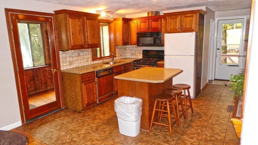 17 Goldmine Road Ashburnham, MA 01430 - Photo 11 of 30 Gallery Image 11