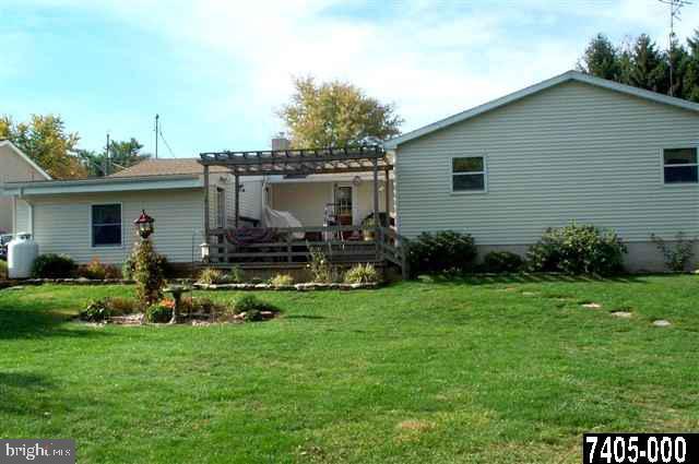 305 Brough Road Abbottstown, PA 17301 - Photo 3 of 18 Gallery Image 3