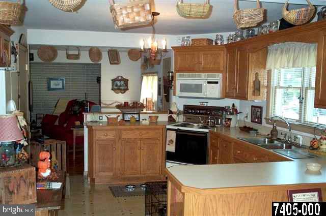 305 Brough Road Abbottstown, PA 17301 - Photo 7 of 18 Gallery Image 7
