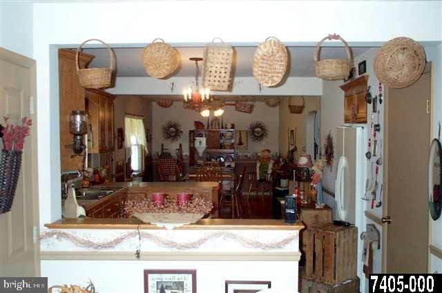 305 Brough Road Abbottstown, PA 17301 - Photo 8 of 18 Gallery Image 8