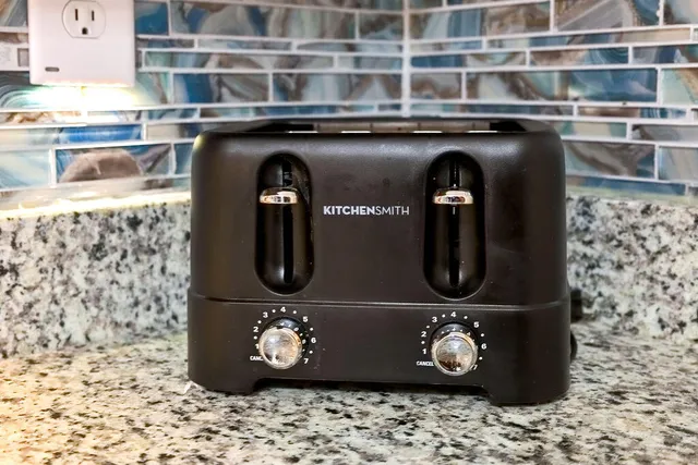 $314,999 | 209 Honeytree Lane Southwest, Fort Walton Beach, FL 32548