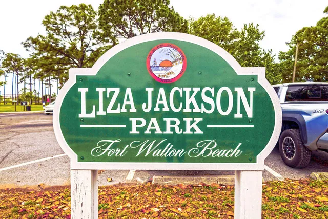 $314,999 | 209 Honeytree Lane Southwest, Fort Walton Beach, FL 32548