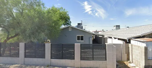 a house view with a outdoor space