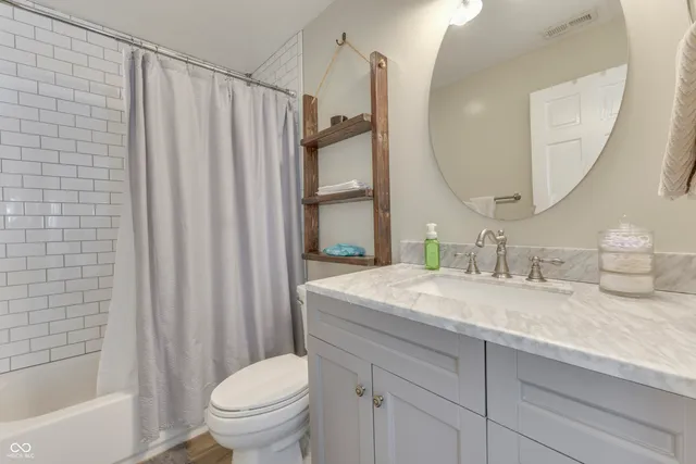 $735,000 | 4529 West Private Road 170, Shelbyville, IN 46176