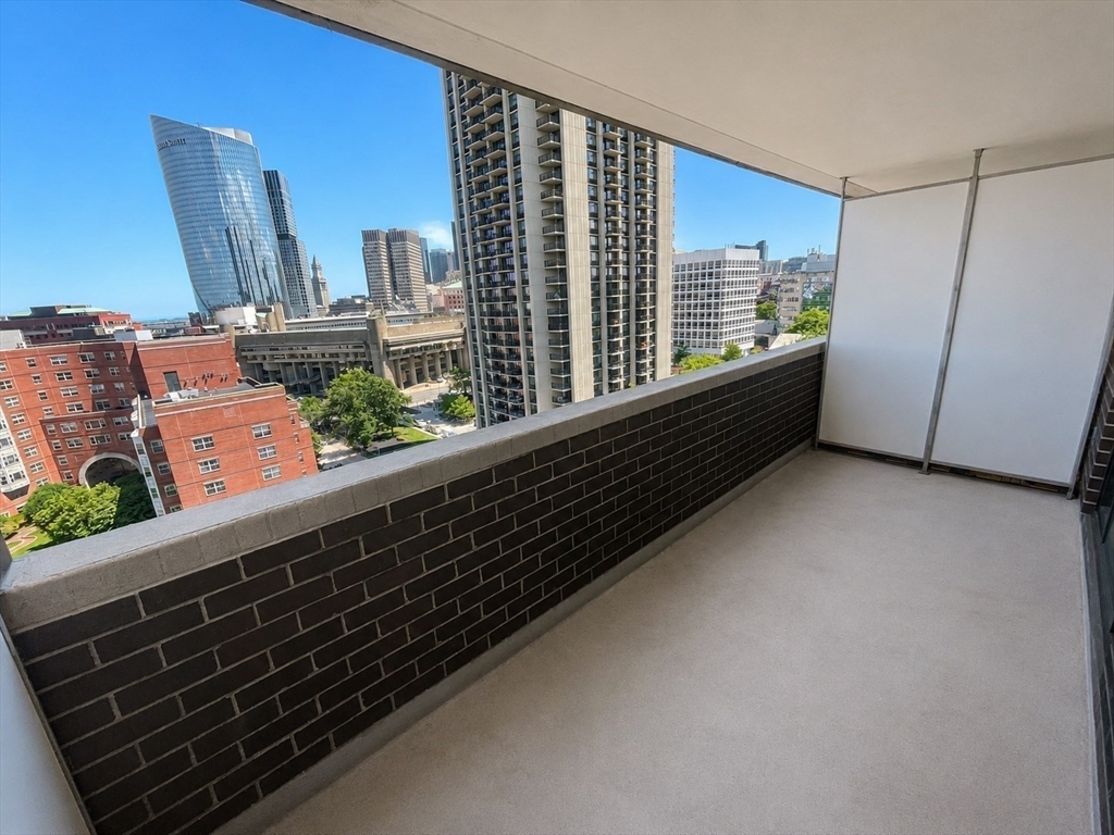 9 Hawthorne Place, Unit 12F Boston, MA 02114 - Photo 3 of 14