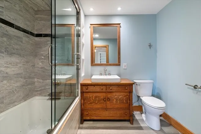 $3,000 | 117 Elm Street, Unit 1, Amesbury, MA 01913