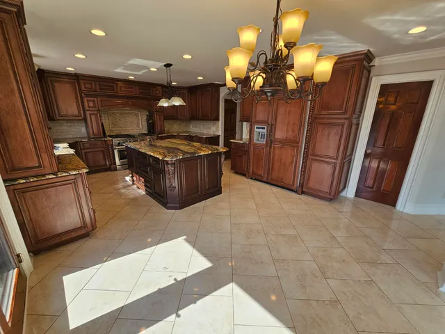 $1,750,000 | 3367 Lone Pine Road, West Bloomfield, MI 48323