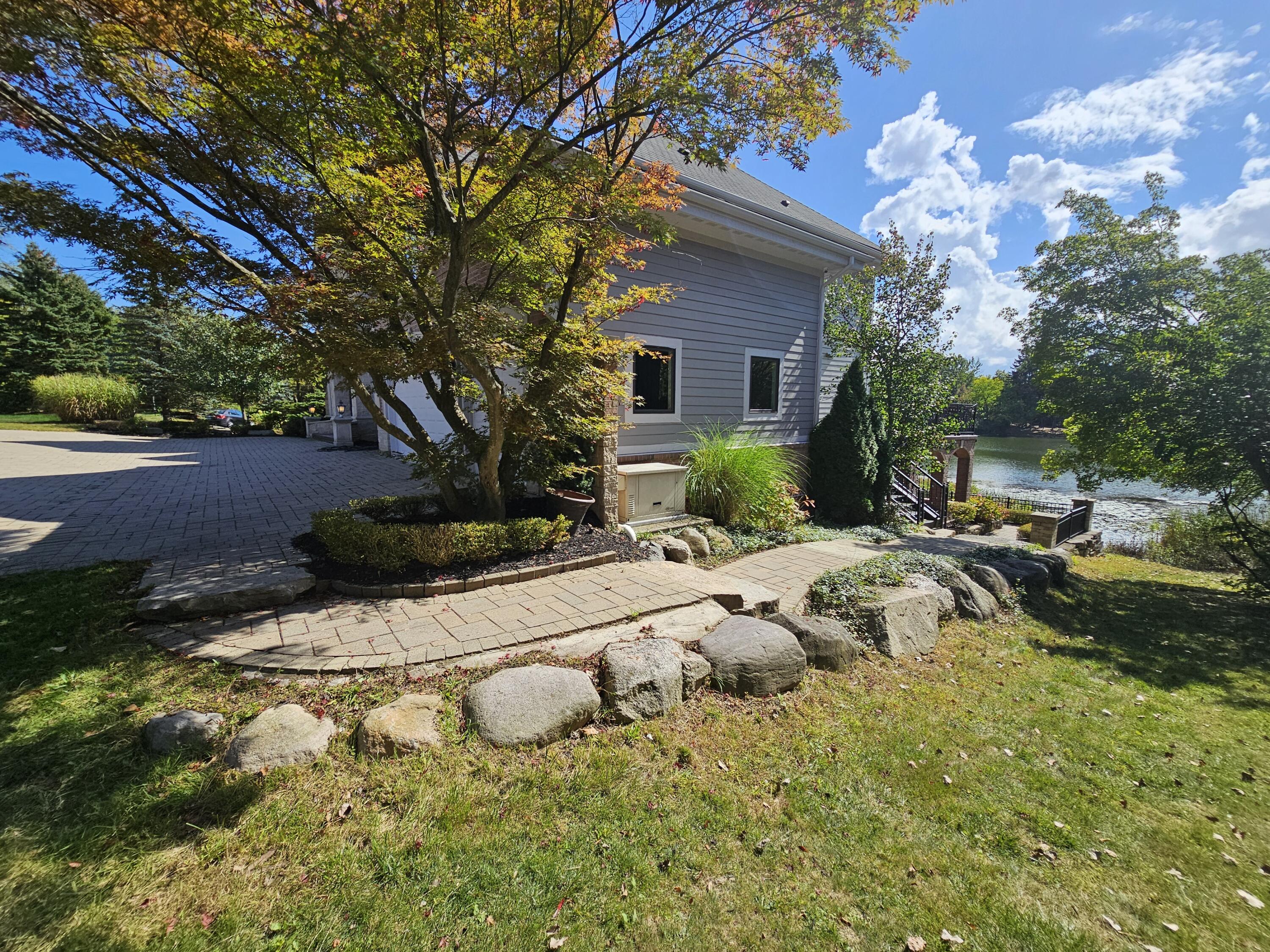 3367 Lone Pine Road West Bloomfield, MI 48323 - Photo 2 of 62 2