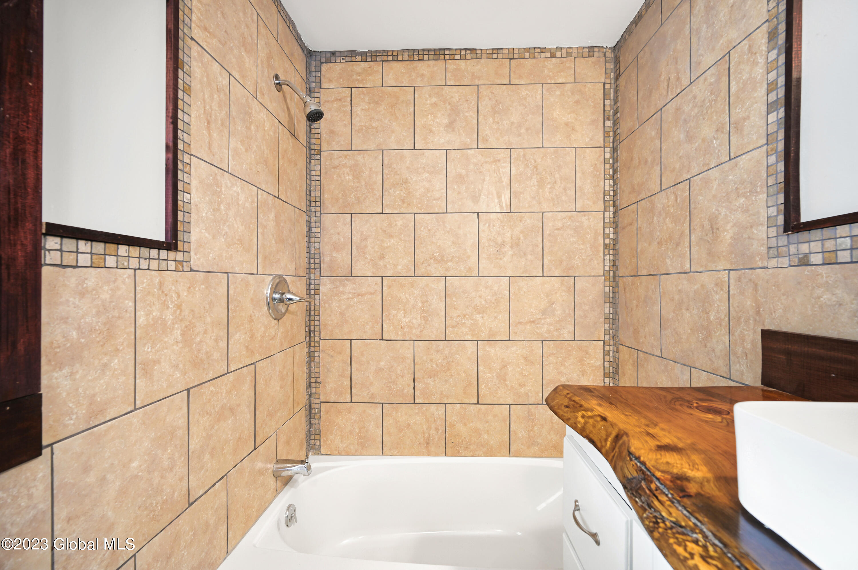 857 Kingdom Road Columbia, NY 13407 - Photo 16 of 54 857 Kingdom Rd Mohawk Flex Interior-15