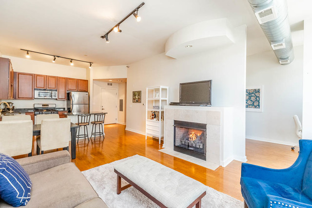 901 West Madison Street, Unit 605 Chicago, IL 60607 - Photo 8 of 34