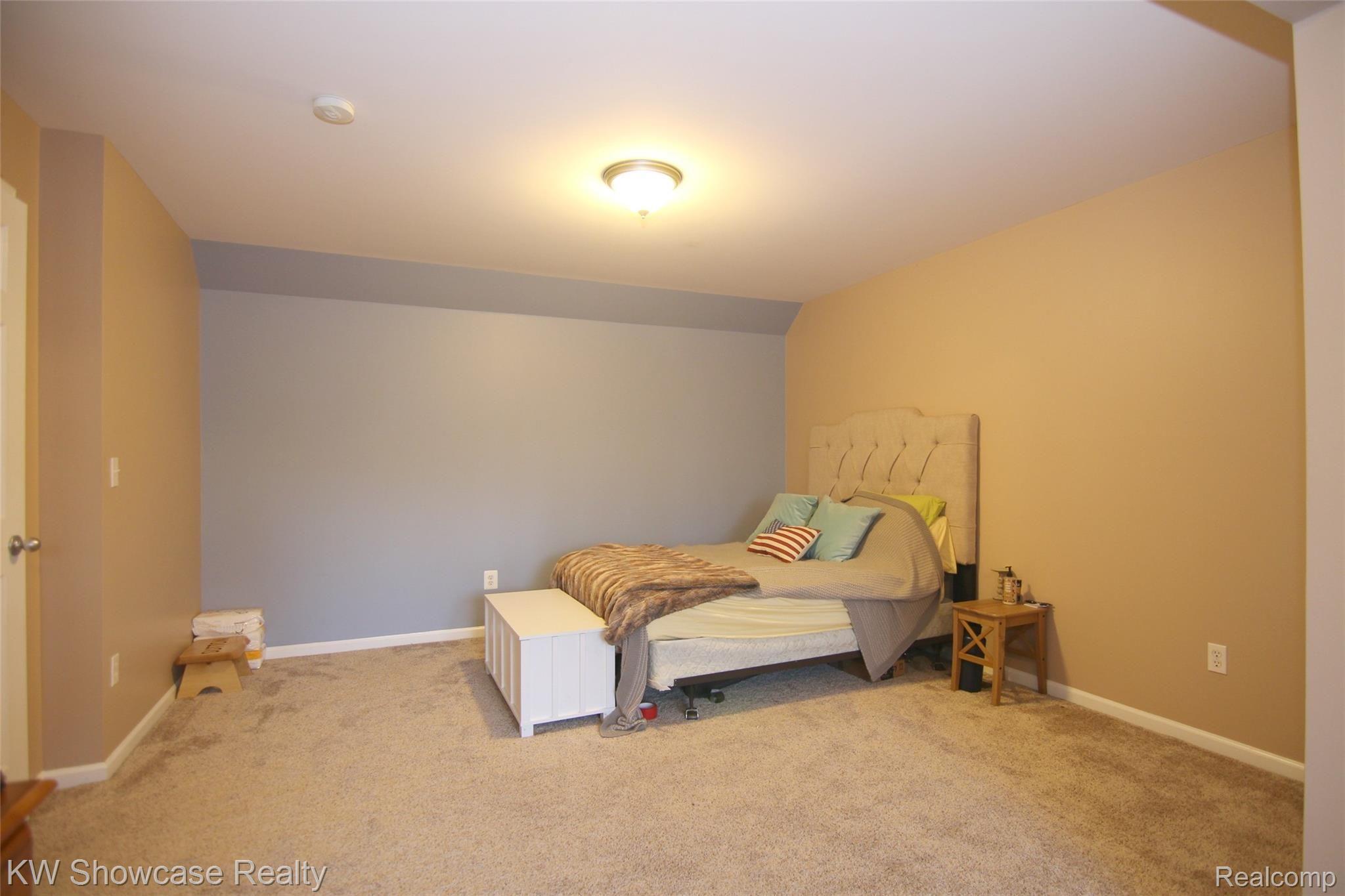 1787 Porter Road White Lake, MI 48383 - Photo 14 of 37 Porter Rd Bedroom 3b.jpg