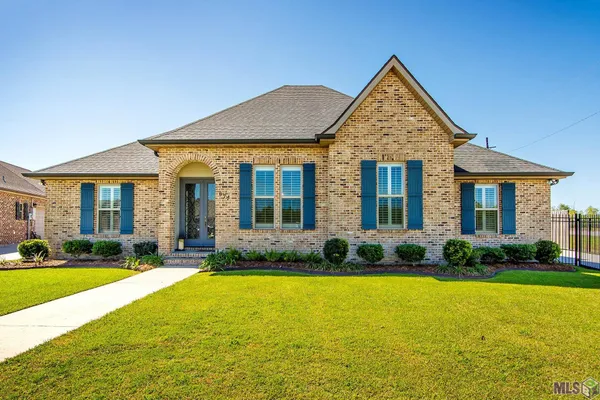 $449,900 | 677 Lancaster Drive, Houma, LA 70360