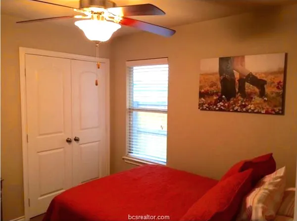 $2,000 | 2810 Silver Oak Drive, College Station, TX 77845