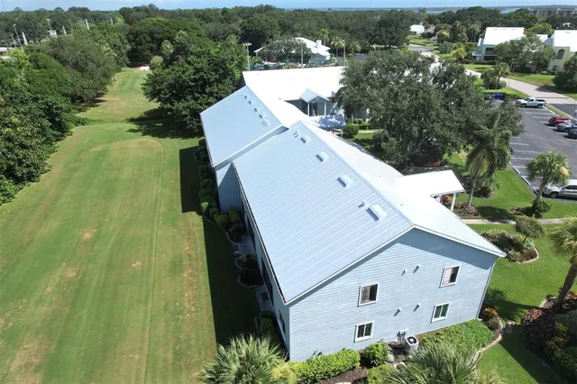 $2,200 | 9635 Riverside Drive, Sebastian, FL 32958