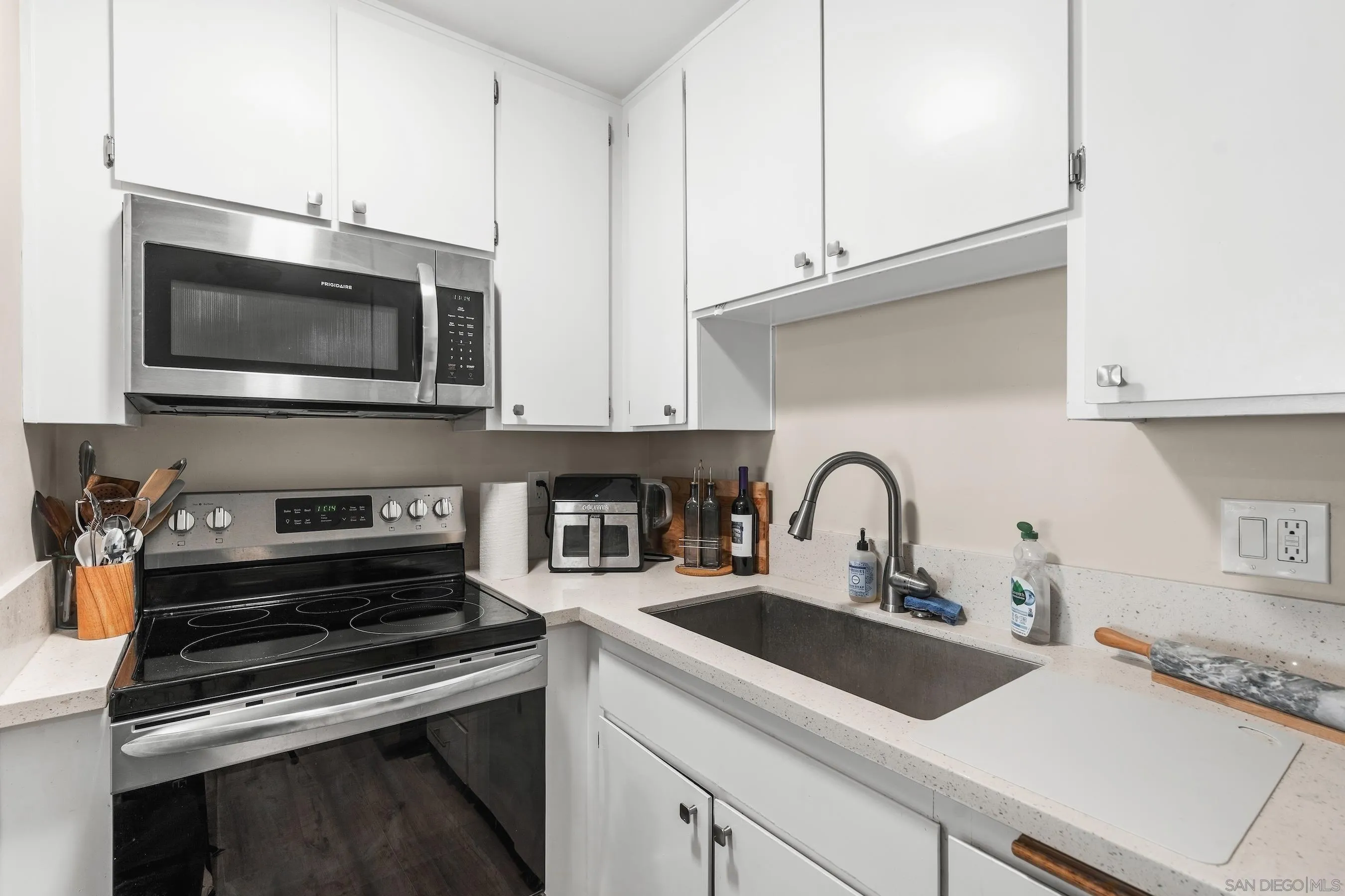 6354 Rancho Mission Road, Unit 517 San Diego, CA 92108 - Photo 8 of 25 Gallery Image 8