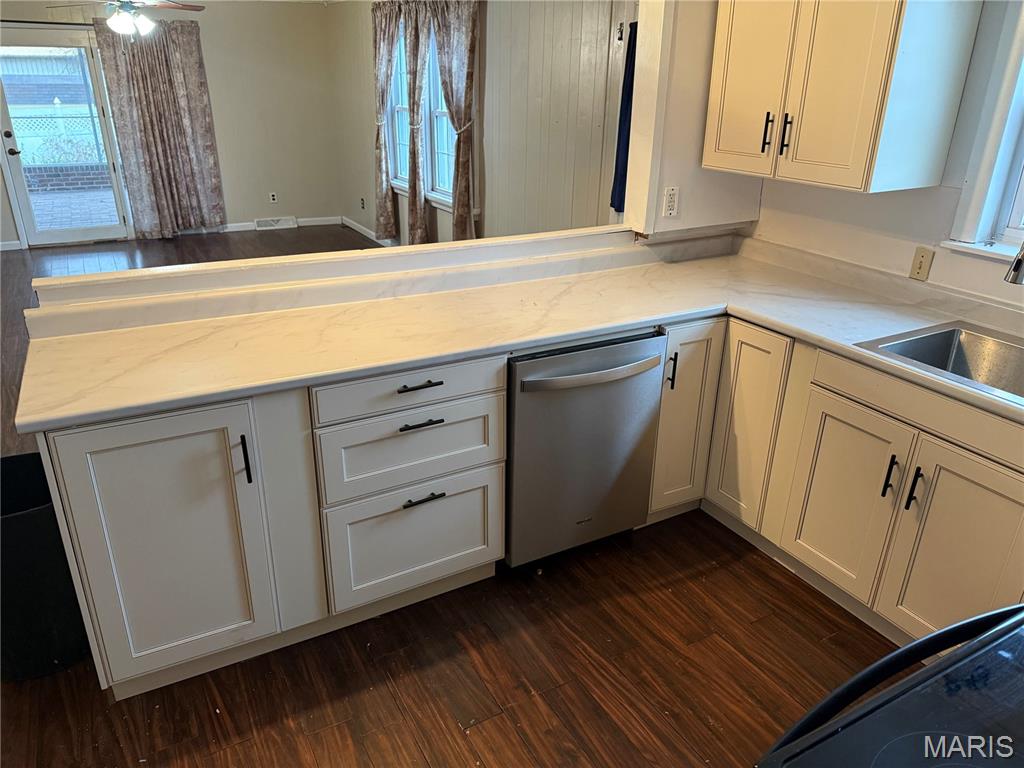 2903 Edwards Street Alton, IL 62002 - Photo 11 of 55