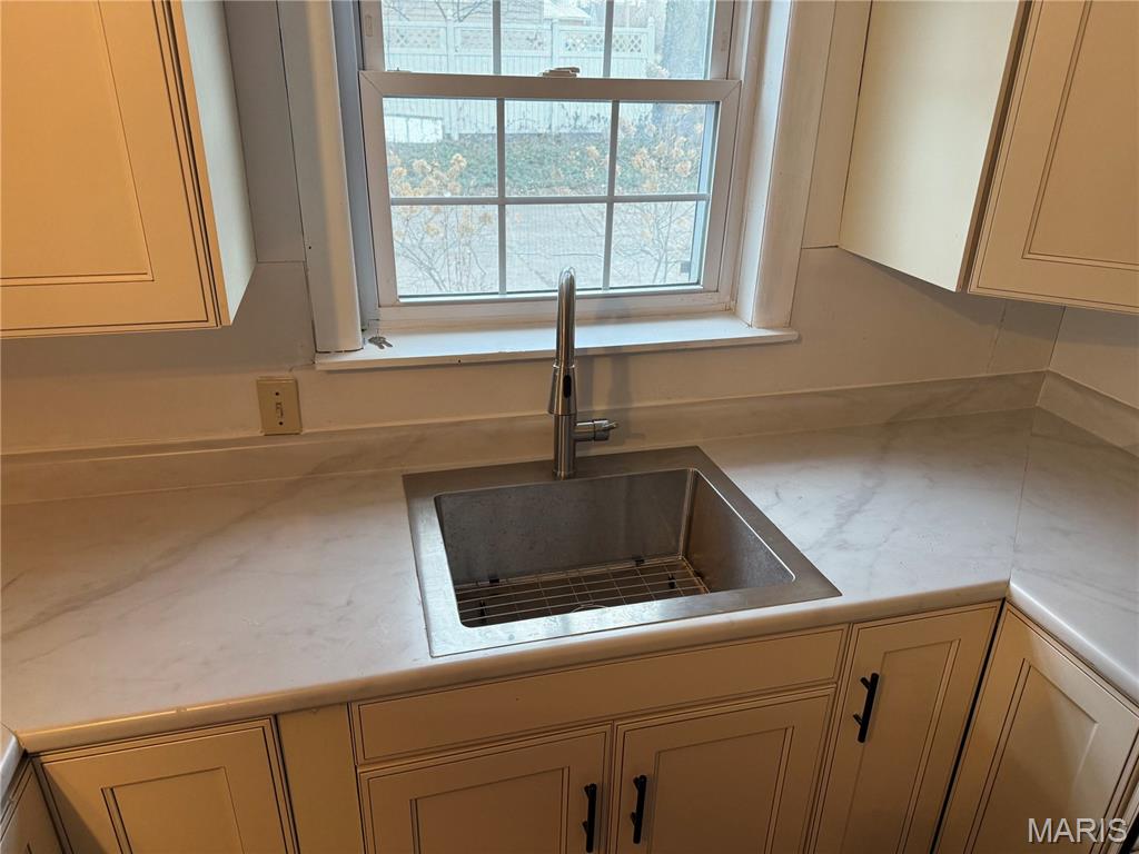 2903 Edwards Street Alton, IL 62002 - Photo 12 of 55