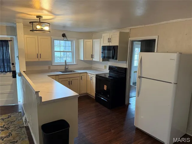 $245,000 | 2903 Edwards Street, Alton, IL 62002