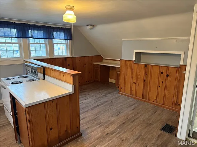 $245,000 | 2903 Edwards Street, Alton, IL 62002