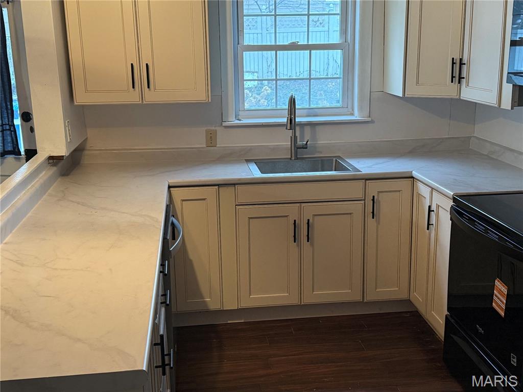 2903 Edwards Street Alton, IL 62002 - Photo 10 of 55