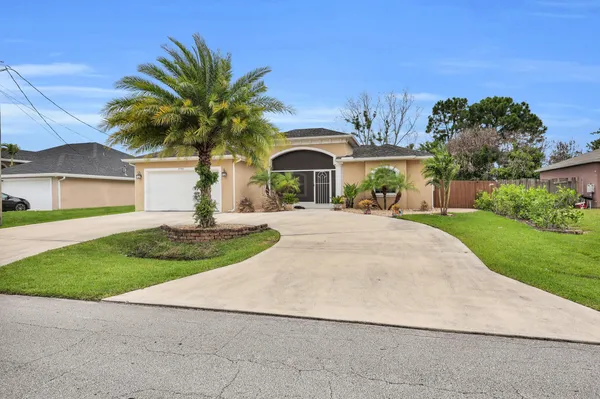 $590,000 | 5784 Northwest Wesley Road, Port St. Lucie, FL 34986