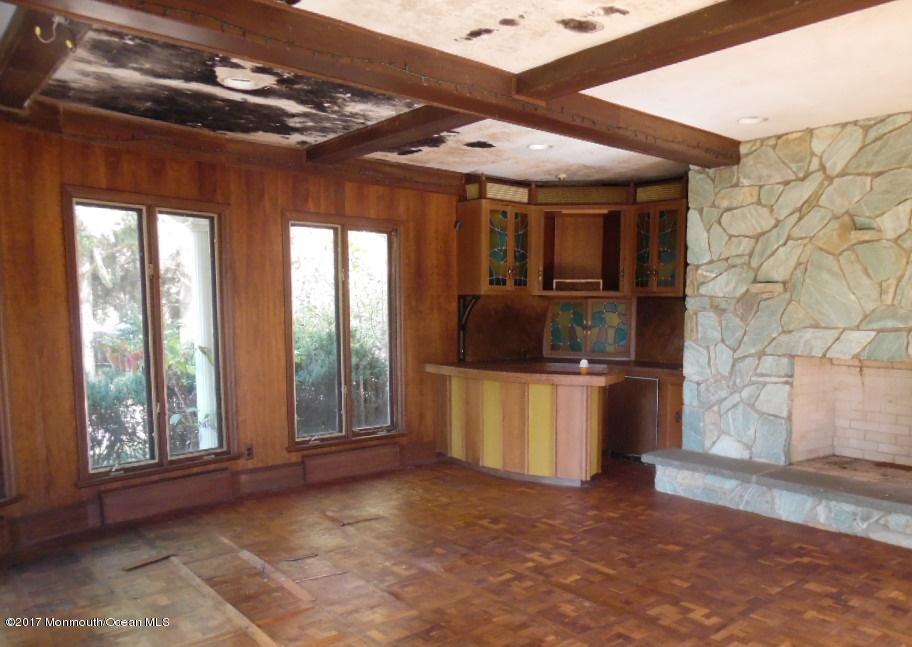 355 East Freehold Road Freehold, NJ 07728 - Photo 14 of 39 family room