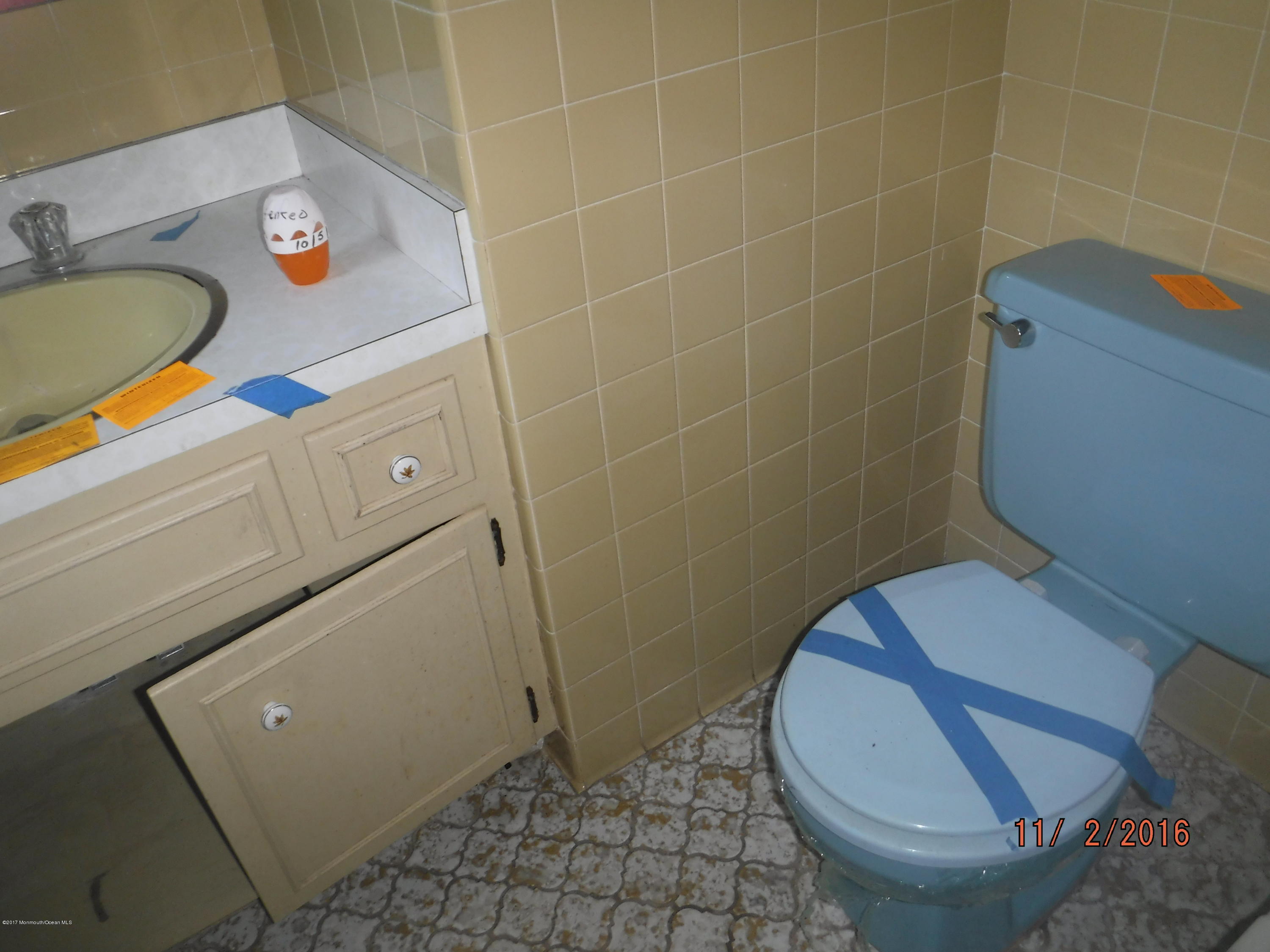 355 East Freehold Road Freehold, NJ 07728 - Photo 25 of 39 Powder room bath
