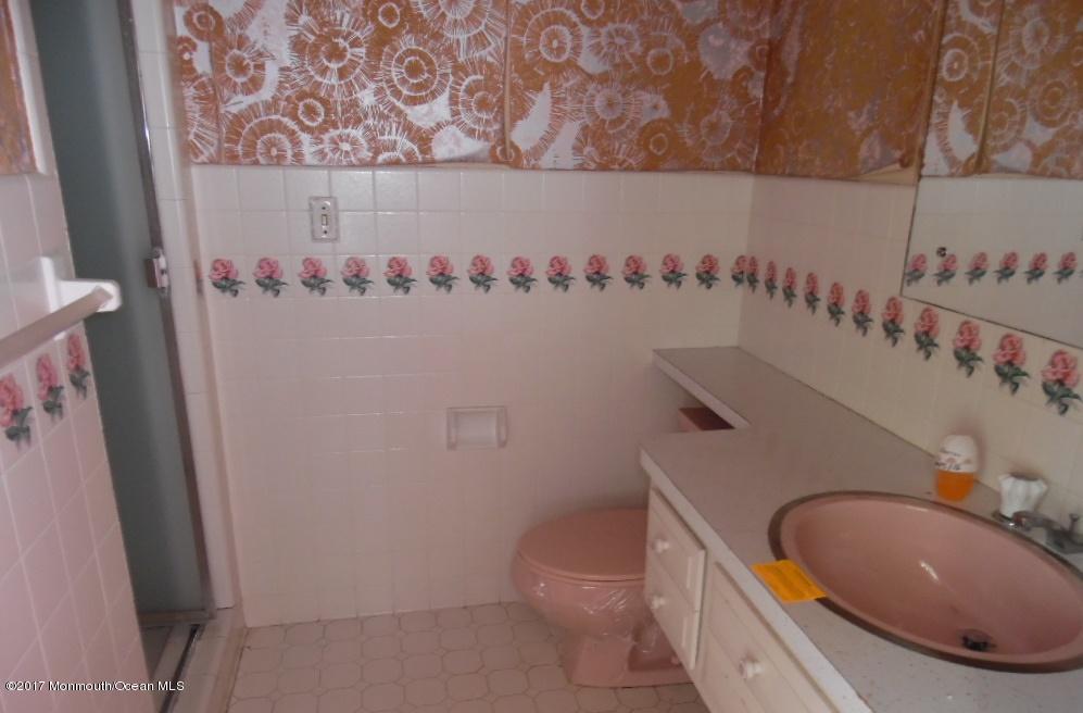 355 East Freehold Road Freehold, NJ 07728 - Photo 26 of 39 bath 3
