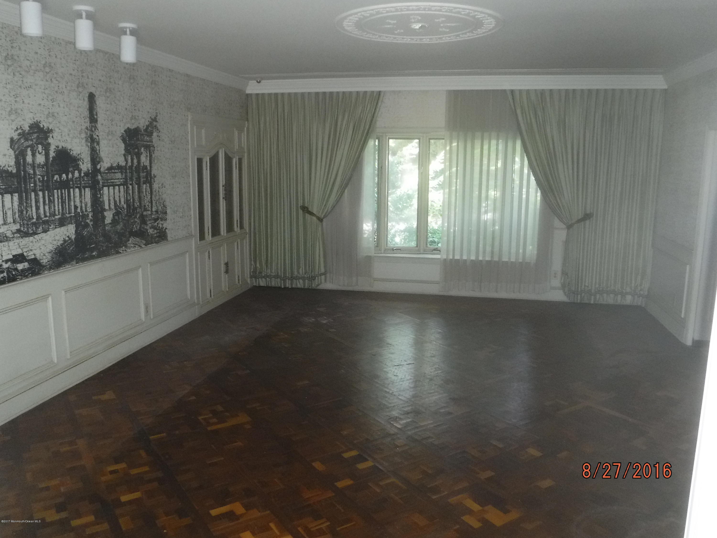 355 East Freehold Road Freehold, NJ 07728 - Photo 10 of 39 living room