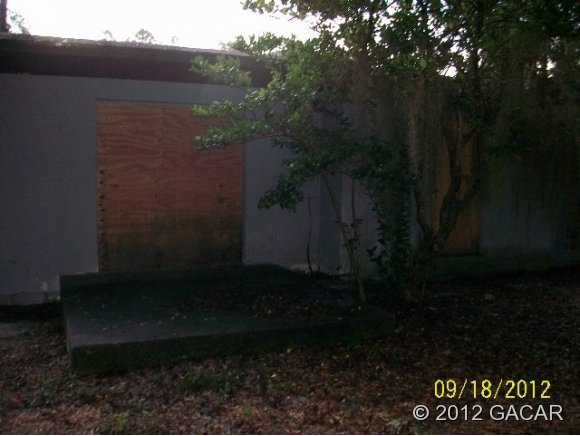 826 Southwest 64th Terrace Gainesville, FL 32607 - Photo 2 of 23