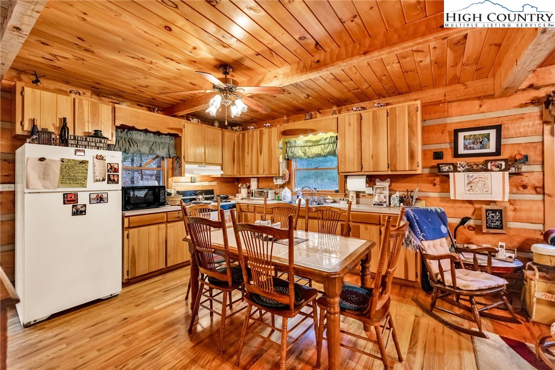 108 Chestnut Creek Road West Jefferson, NC 28694 - Photo 20 of 40