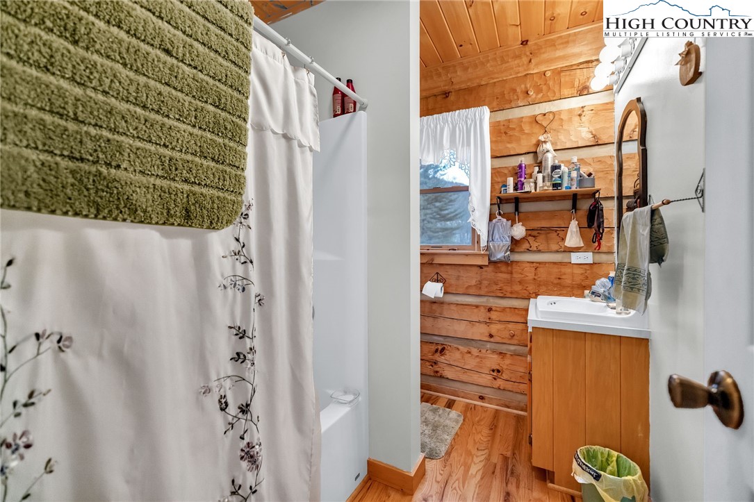 108 Chestnut Creek Road West Jefferson, NC 28694 - Photo 26 of 40