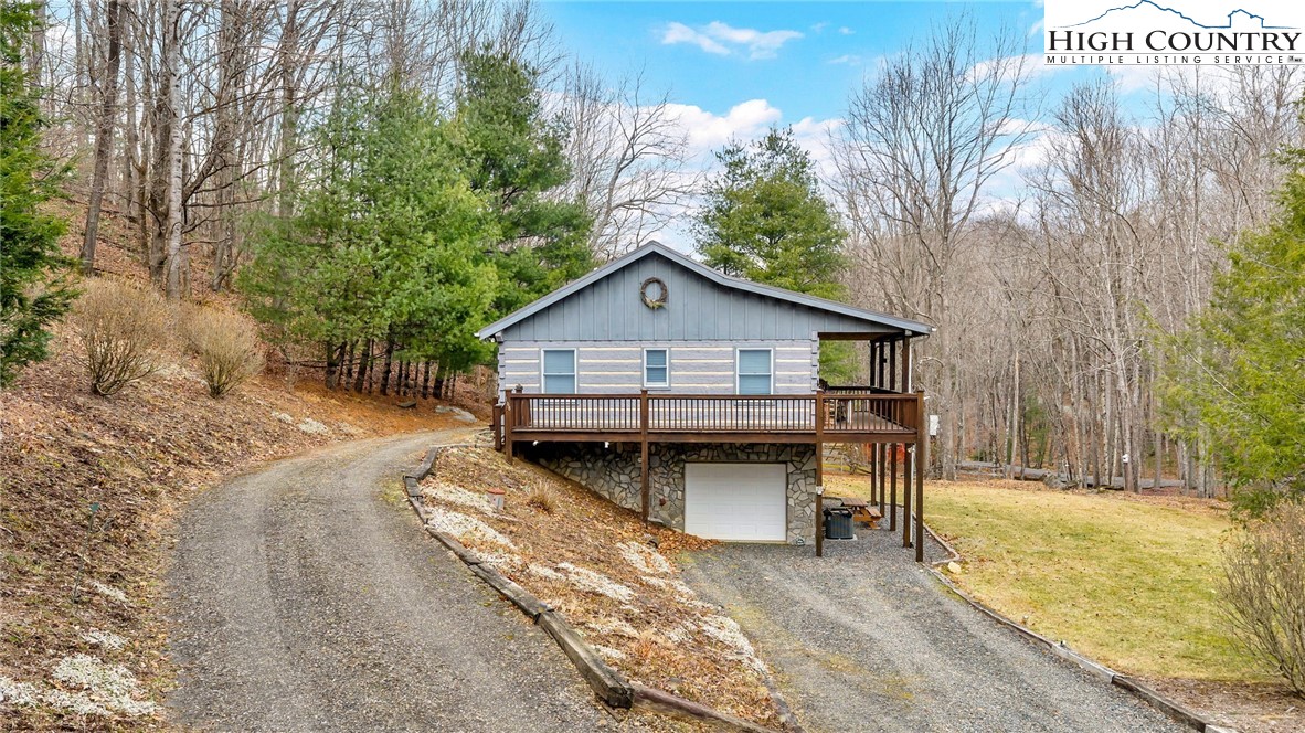 108 Chestnut Creek Road West Jefferson, NC 28694 - Photo 3 of 40