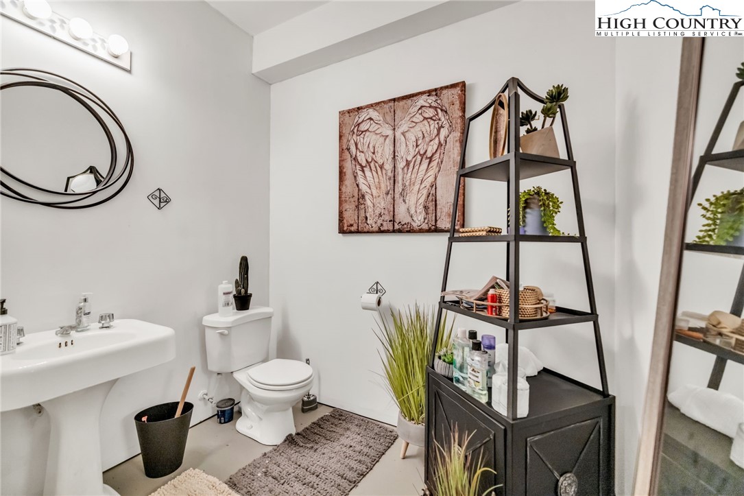 108 Chestnut Creek Road West Jefferson, NC 28694 - Photo 36 of 40