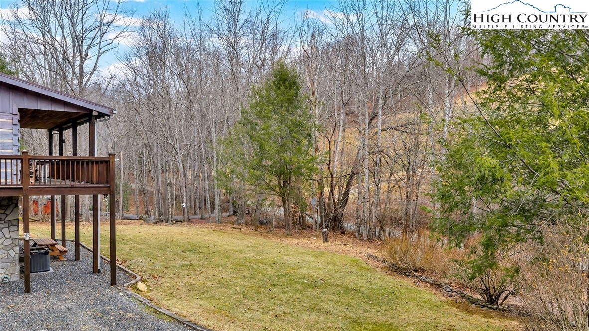 108 Chestnut Creek Road West Jefferson, NC 28694 - Photo 5 of 40