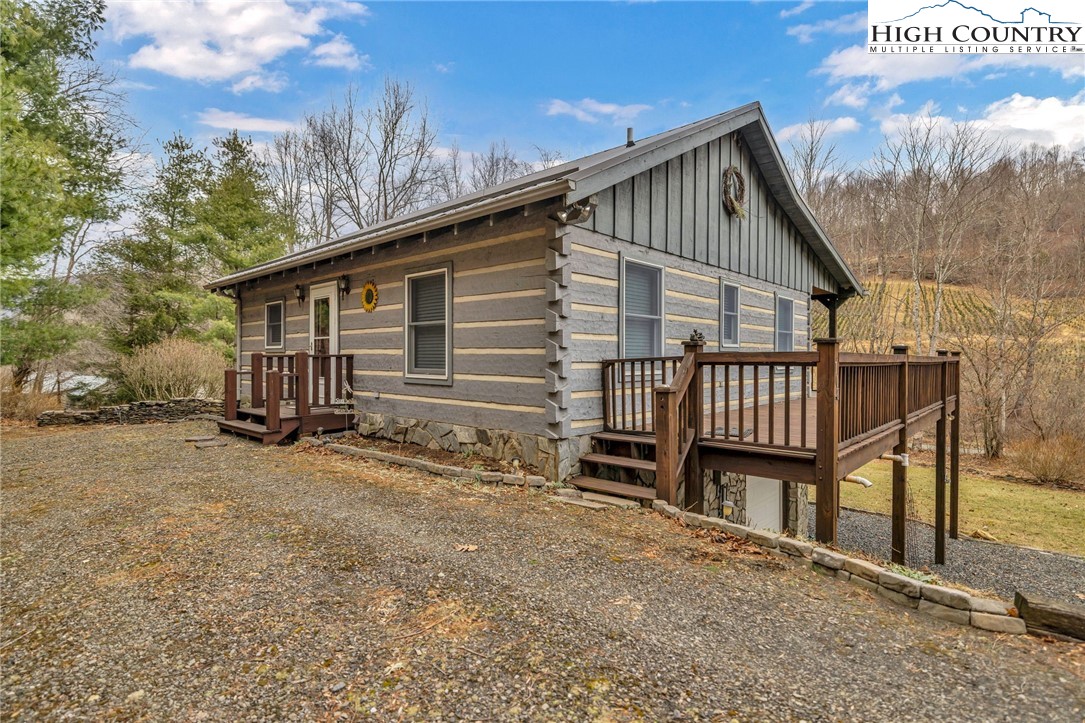 108 Chestnut Creek Road West Jefferson, NC 28694 - Photo 10 of 40