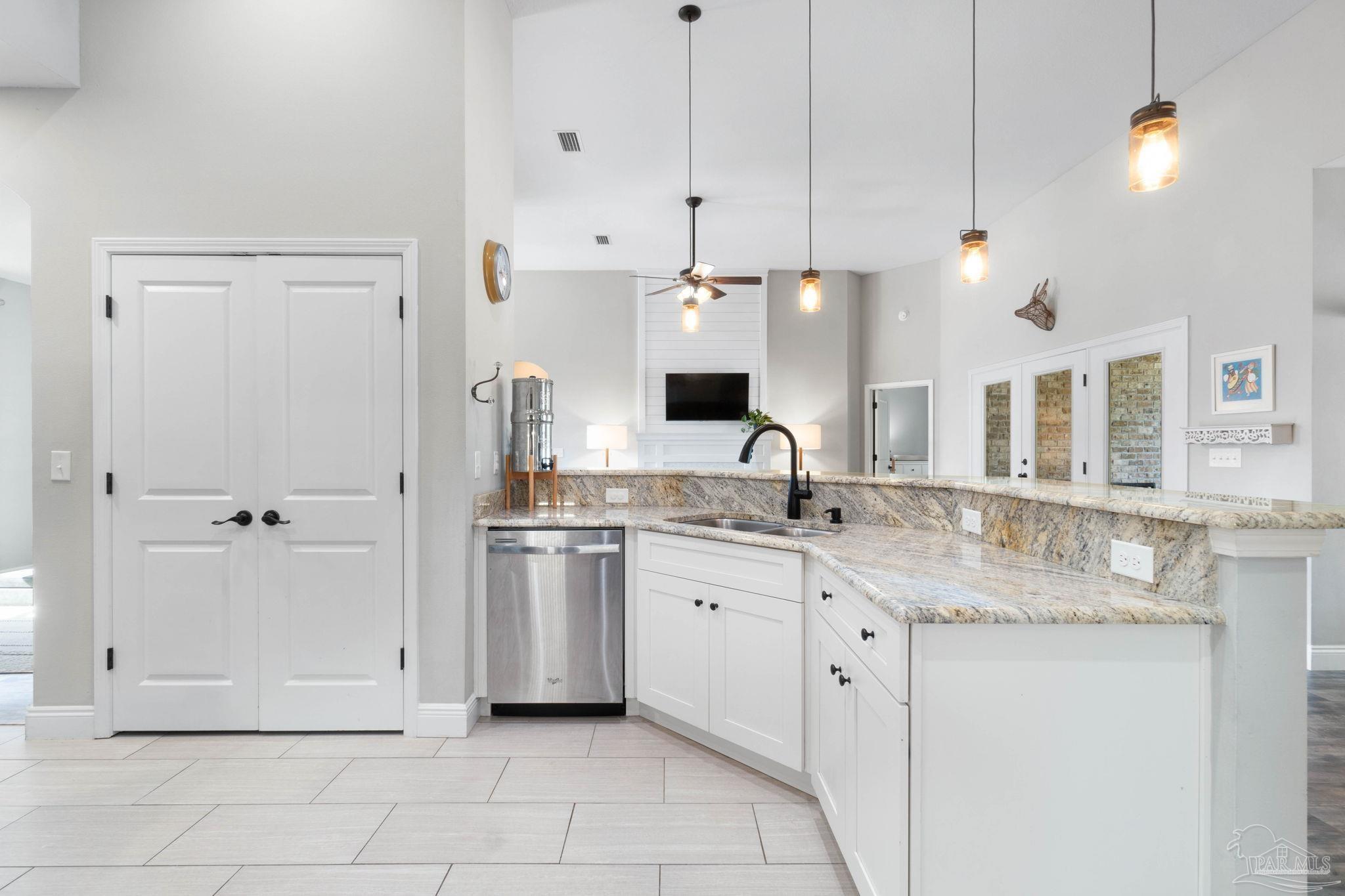 1790 Joybrook Road Navarre, FL 32566 - Photo 17 of 50 Gallery Image 17