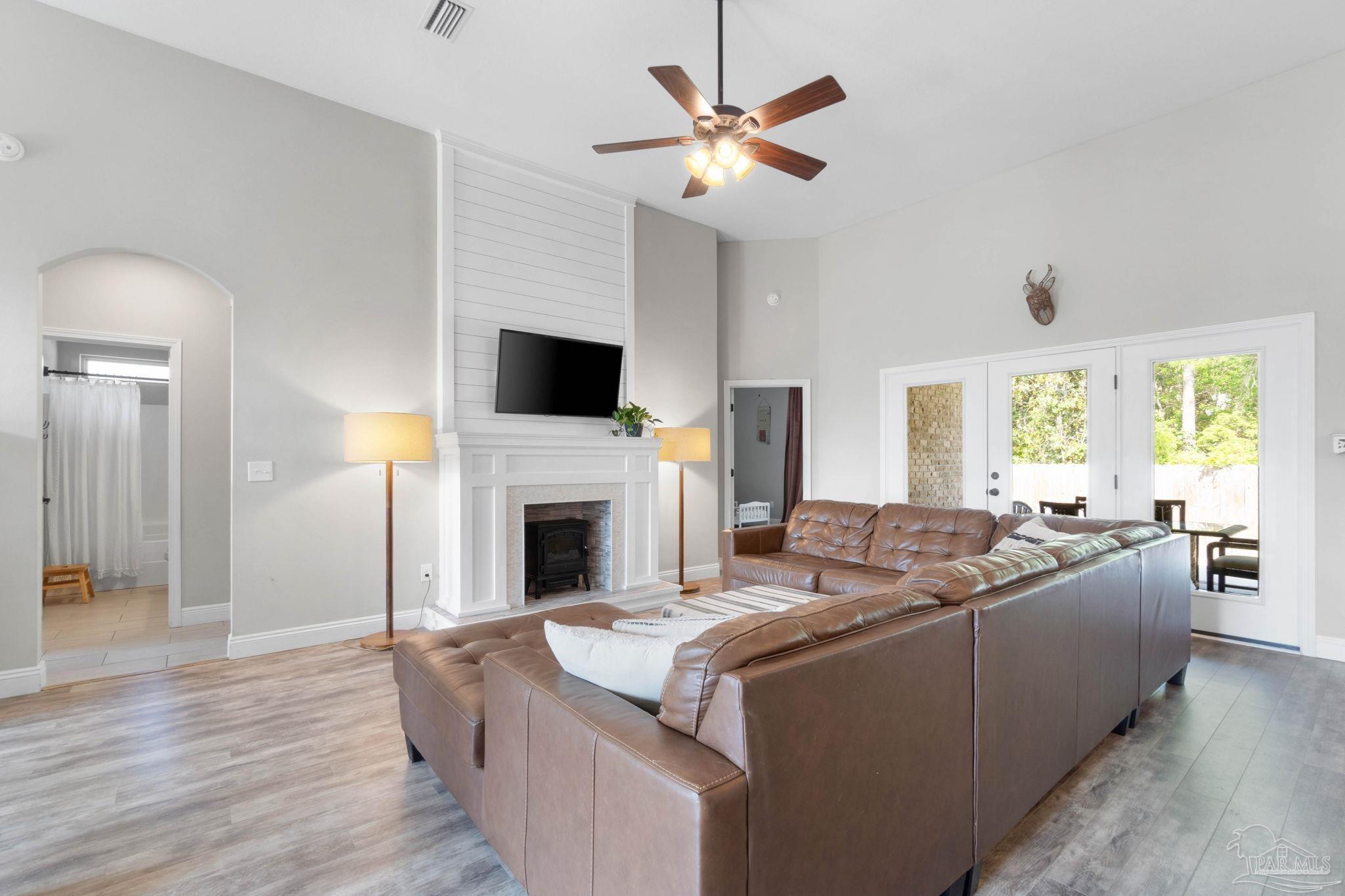 1790 Joybrook Road Navarre, FL 32566 - Photo 9 of 50 Gallery Image 9