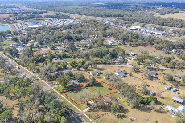 $100,000 | 13520 East 92nd Highway, Dover, FL 33527