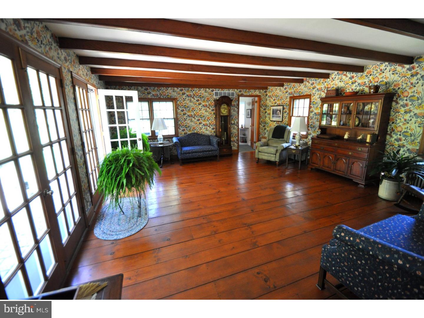 72 Lake Road Oley, PA 19547 - Photo 3 of 23 Great Room